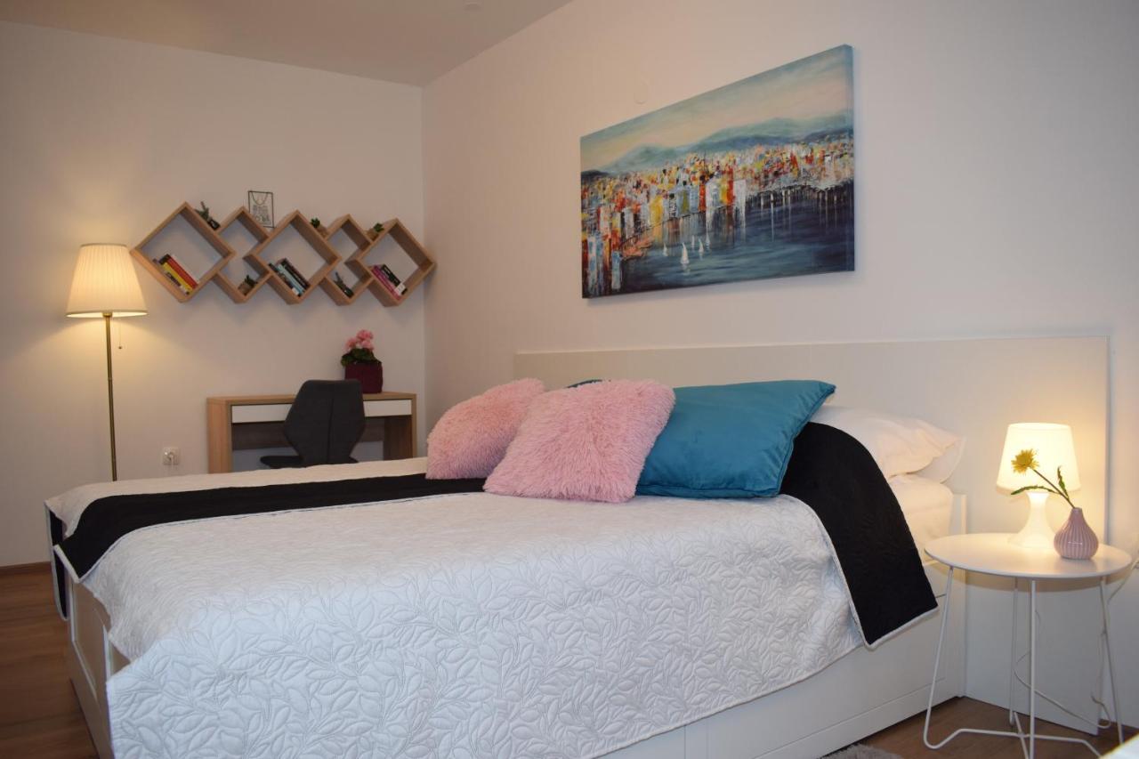 Apartment Trixi Pula Zewnętrze zdjęcie